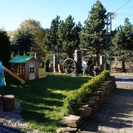 Chalupa Nela Apartmany Haj U Loucne Pod Klinovcem Loučná pod Klínovcem 외부 사진